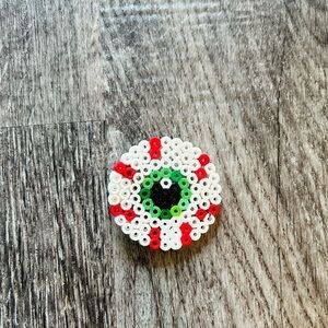 Eyeball Kawaii hair clip  handmade perler beads barrette